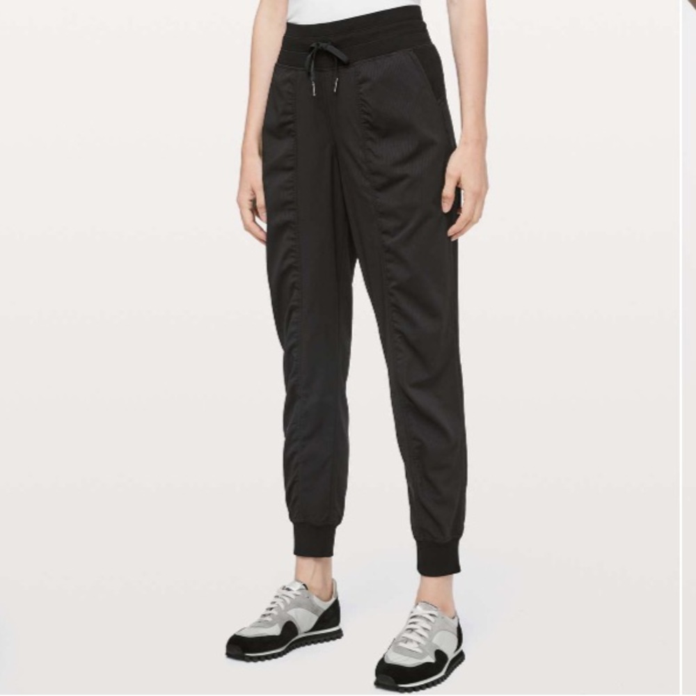 Lululemon Dance Studio Jogger *29” Black Sz 6 Like New
